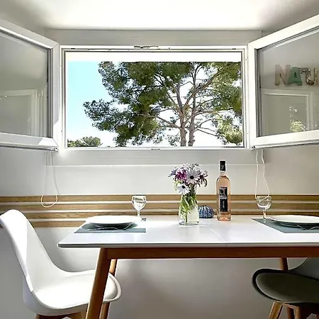 L'auguiere Est, Maisonnette Sans Vis-a-vis Et Au Calme Avec Vue Sur Les Vignes Hotel Hyères